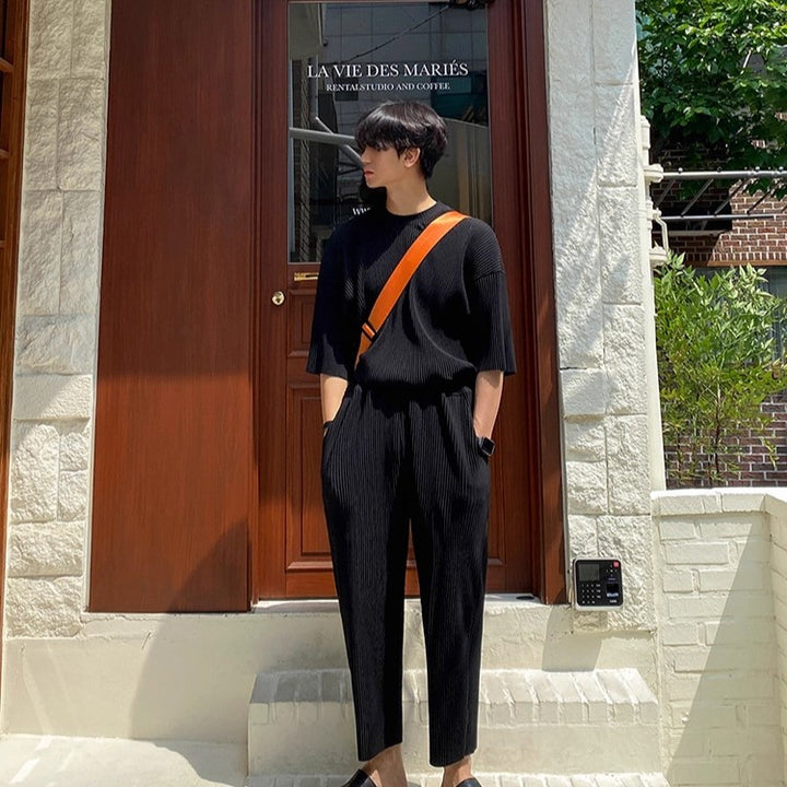 S8 No. 224 Black Short-Sleeved T-Shirt And Trousers