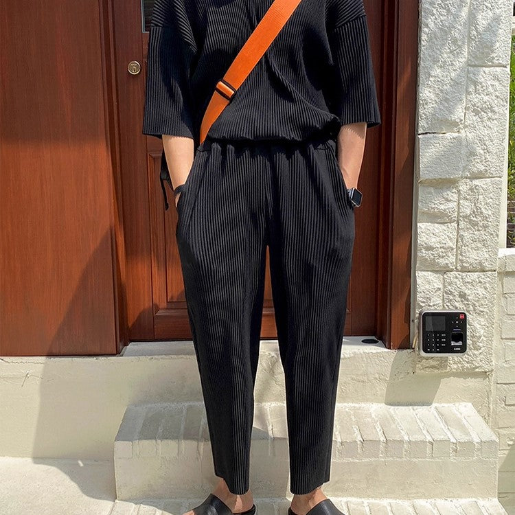 S8 No. 224 Black Short-Sleeved T-Shirt And Trousers