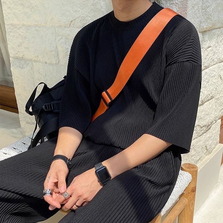 S8 No. 224 Black Short-Sleeved T-Shirt And Trousers