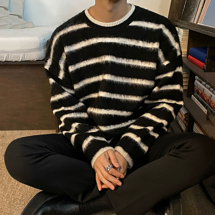 S8 No. 428 Black Striped Sweatshirt