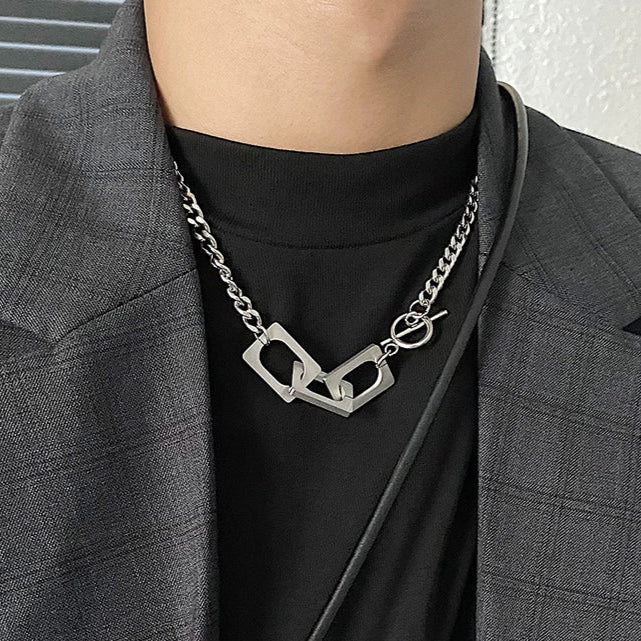 S8 No. 618 Tri-Hoop Necklace
