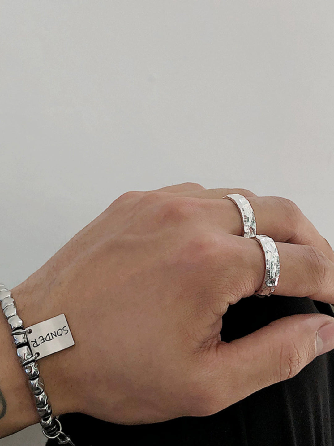 S8 No. 609 Hammered Ring