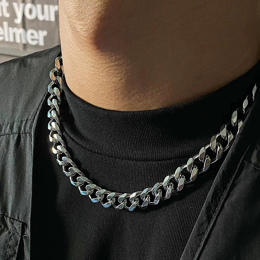 S8 No. 299 Cuban Necklace