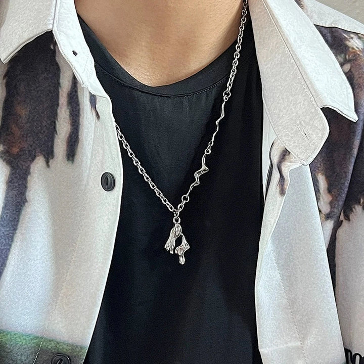 S8 No. 319 Silver Drip Necklace