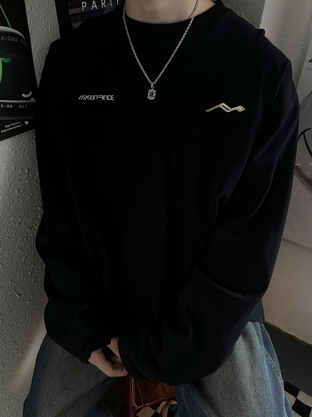 S8 No. 328 Chain Necklace With Green Pendant